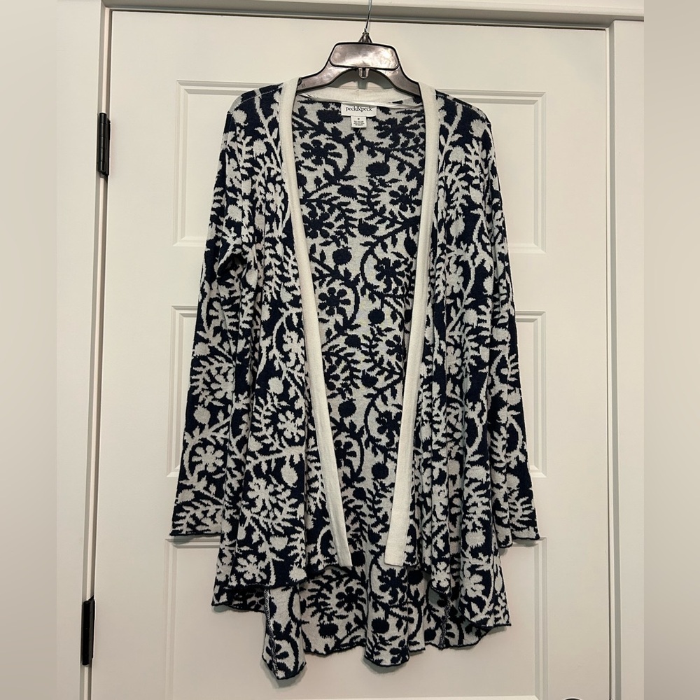 Women’s Medium Peck & Peck Open Front Navy and White Floral Cardigan Sweater